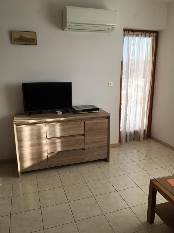 Banko Apartment *